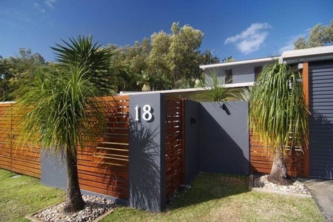 Bramston Beach - Luxury Holiday House - Yamba Accommodation 2