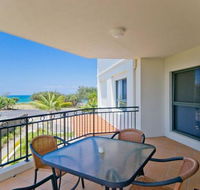 Breakers 1/8 - Yamba Accommodation