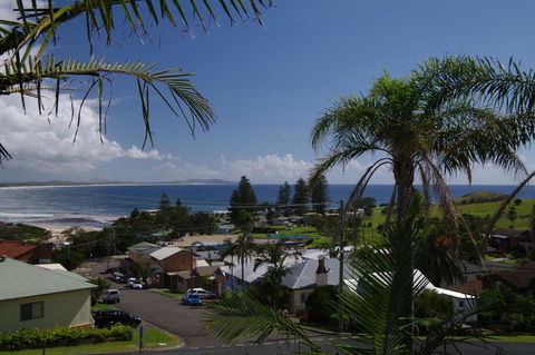 Breakers 2, 13 East Street - Yamba Accommodation 0