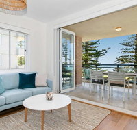 Breath-taking Ocean Front Apartment - Yamba Accommodation