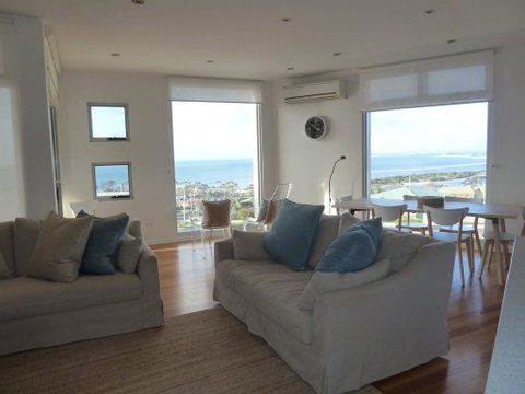 Bridport Horizon Views - Yamba Accommodation 3