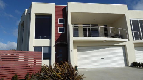 Bridport Horizon Views - Yamba Accommodation 0