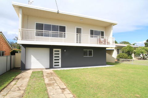 Bright And Breezy - Yamba Accommodation 1