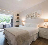 Bright Comfy Bondi Home - Yamba Accommodation