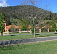 Bright on Track - Yamba Accommodation