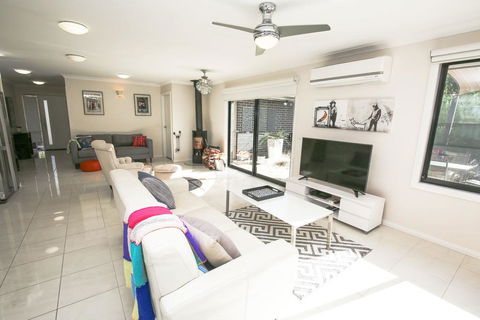 Bright Uptown - Yamba Accommodation 1