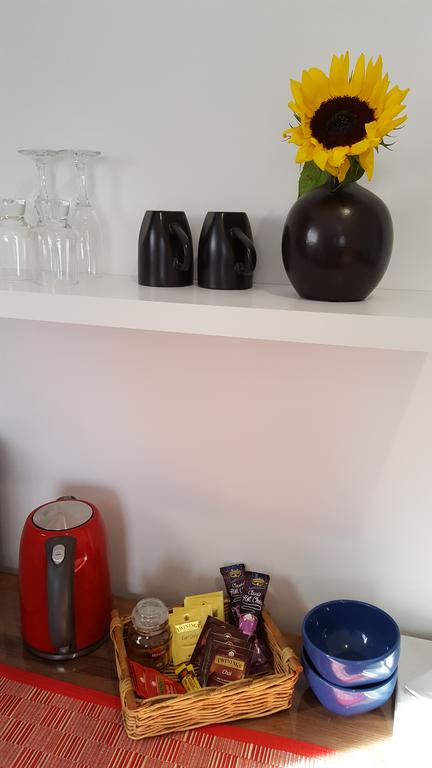 Brightwater Room For Rent On The Sunshine Coast - Yamba Accommodation 2