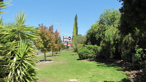 Bristol Hill Motor Inn & Peppa's Licensed Restaurant - Yamba Accommodation 2