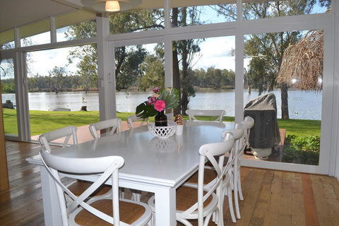 Bundalong Waterfront- 28 Graham Ave, Bundalong - Yamba Accommodation 1