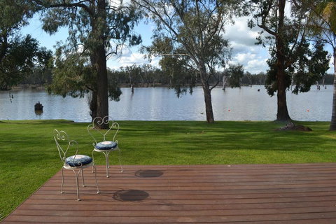Bundalong Waterfront- 28 Graham Ave, Bundalong - Yamba Accommodation 0
