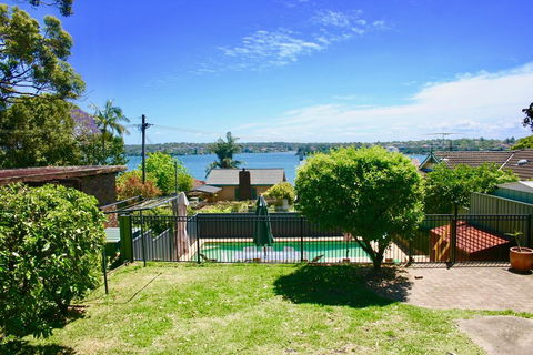 Bundeena Base Holiday Home - Yamba Accommodation 0