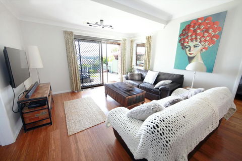 Bundeena Base Holiday Home - Yamba Accommodation 2