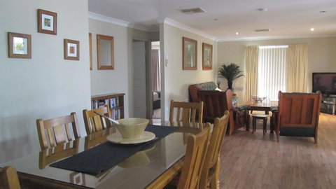 Bunya Vista Accommodation - Yamba Accommodation 2