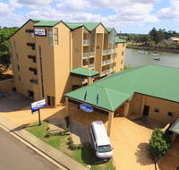 Burnett Riverside Hotel - Yamba Accommodation
