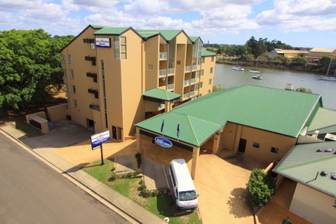 Burnett Riverside Hotel - Yamba Accommodation 0
