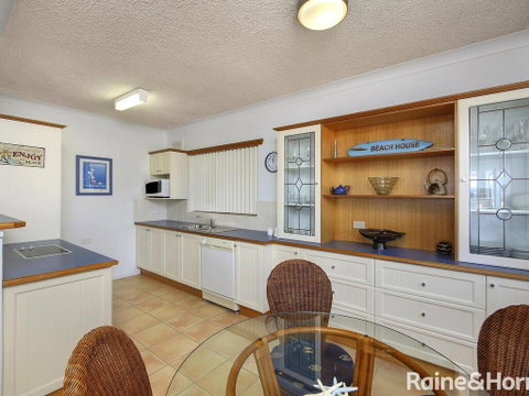 By The Sea - Cumbernauld #1 - 1/12 Terrigal Esp, Terrigal - Yamba Accommodation 3