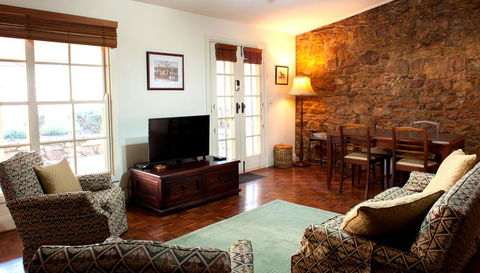 Byronsvale Vineyard And Accommodation - Yamba Accommodation 0