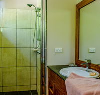 Cairns Homestead A Peaceful Getaway - Yamba Accommodation