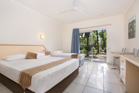 Cairns Rainbow Resort - Yamba Accommodation 2