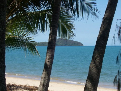 Calypso Corner. - Yamba Accommodation 2