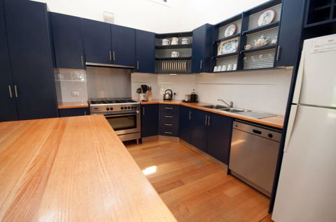 Cambroe - Yamba Accommodation 1