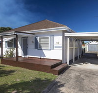 Camelot Cottage - Yamba Accommodation