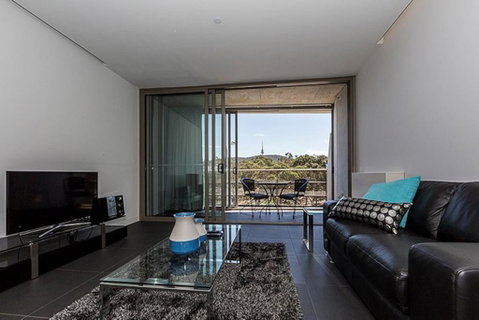 Canberra Luxury Apartment 8 - Yamba Accommodation 2