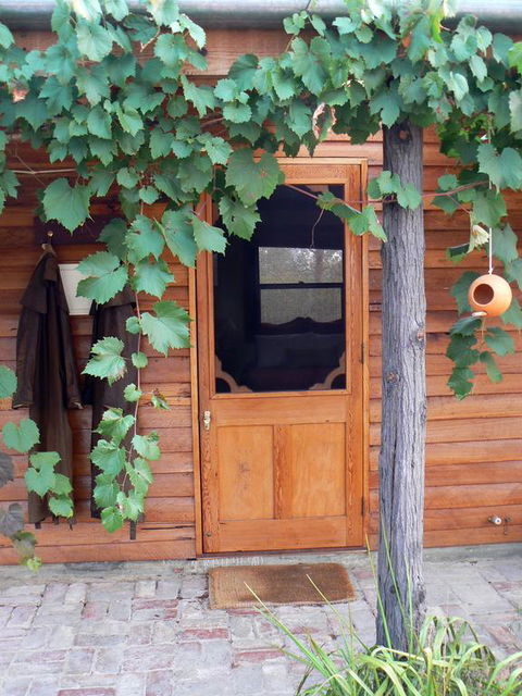 Candlebark Retreat - Yamba Accommodation 3