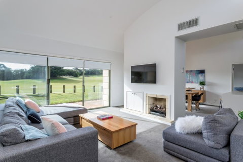 Cape Schanck Golf Getaway - Yamba Accommodation 0