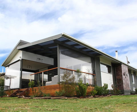 Captain's Cottage - Yamba Accommodation 0