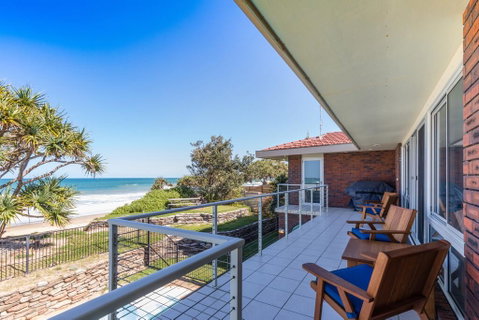 Captain's Quarters - Yamba Accommodation 2