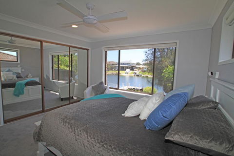 Carefree On Cormorant - Yamba Accommodation 1