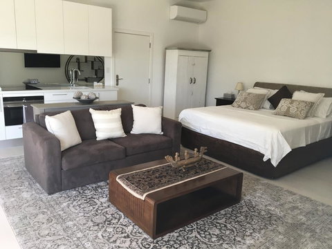 Casablanca, Peaceful Couples Retreat, Avalon Beach - Yamba Accommodation 1