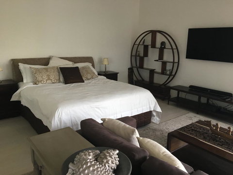 Casablanca, Peaceful Couples Retreat, Avalon Beach - Yamba Accommodation 2