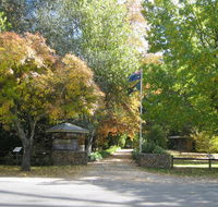 Casbak Alpine Units - Yamba Accommodation