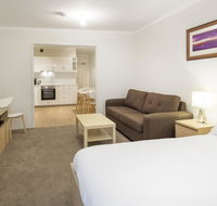 Cascades 3 Well Appointed and Central location - Yamba Accommodation