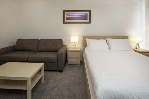 Cascades 3 Well Appointed And Central Location - Yamba Accommodation 3