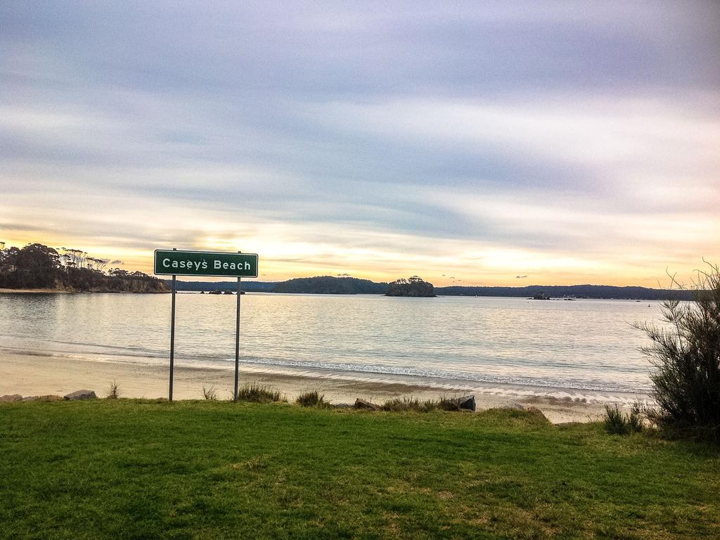 Sunshine Bay NSW Yamba Accommodation