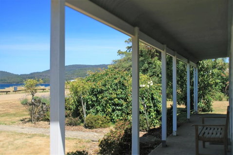 Castaway Cottage - Yamba Accommodation 2
