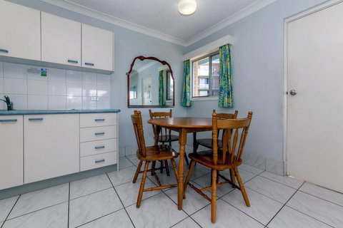 Castaways, Unit 1/17 Shoal Bay Road - Yamba Accommodation 3