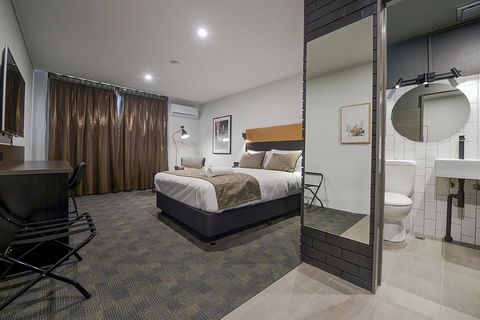 CBD Motor Inn - Yamba Accommodation 0