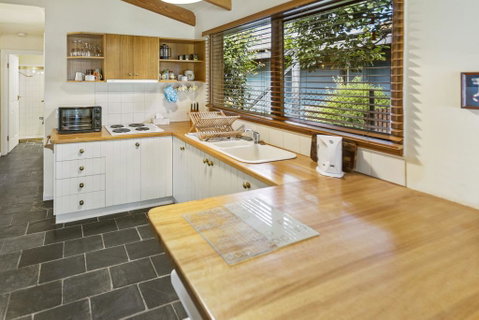 Cedar Cottage - Close To Water And Pet Friendly - Yamba Accommodation 0