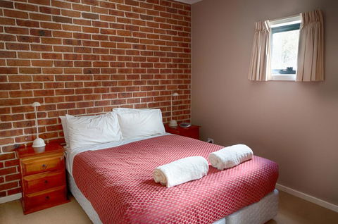 Cedar Creek 2 - Yamba Accommodation 3