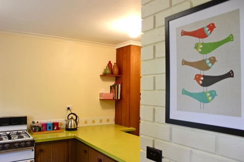 Cedar Holiday Units - Apartment 3 - Yamba Accommodation 2