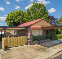 Central Armidale 2-Bedroom Apartment - Yamba Accommodation
