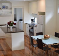 Champagne Stays Apartment - Yamba Accommodation
