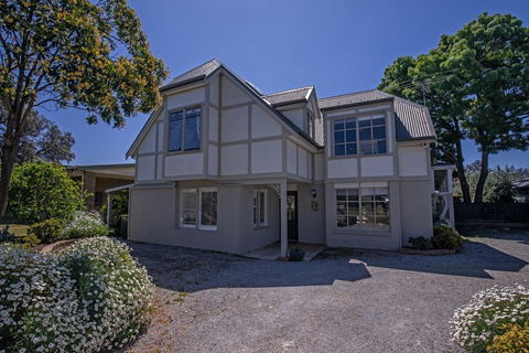 Chapel Island Retreat - Yamba Accommodation 0