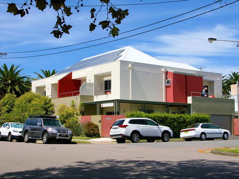 Chaucer Palms Boutique B&B - Yamba Accommodation 0