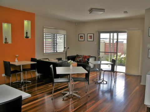 Chaucer Palms Boutique B&B - Yamba Accommodation 2