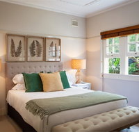 Chic Apartment with Sun Lounge Near Manly Beach - Yamba Accommodation